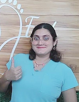 Podóloga certificada Aidfeet, Ángel Penélope Rocha Criollo